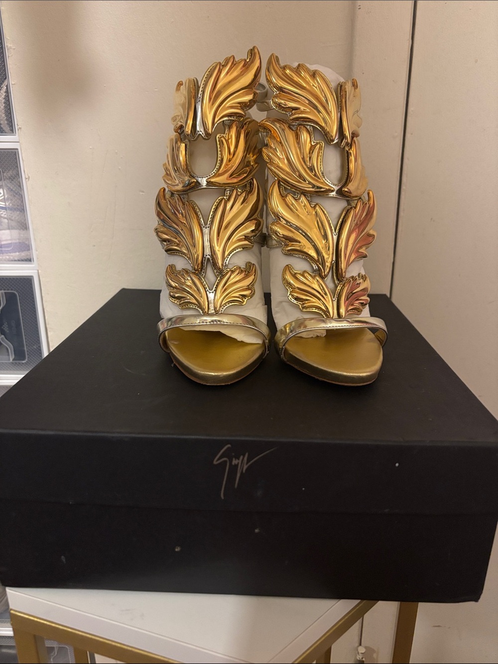 Giuseppe Zanotti Gold Leaf Embellished gold Sandals - Picture 11 of 11